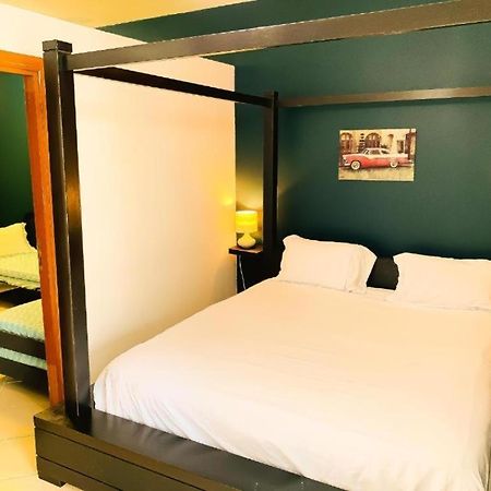 Royal Marina Inn Дубай Екстериор снимка