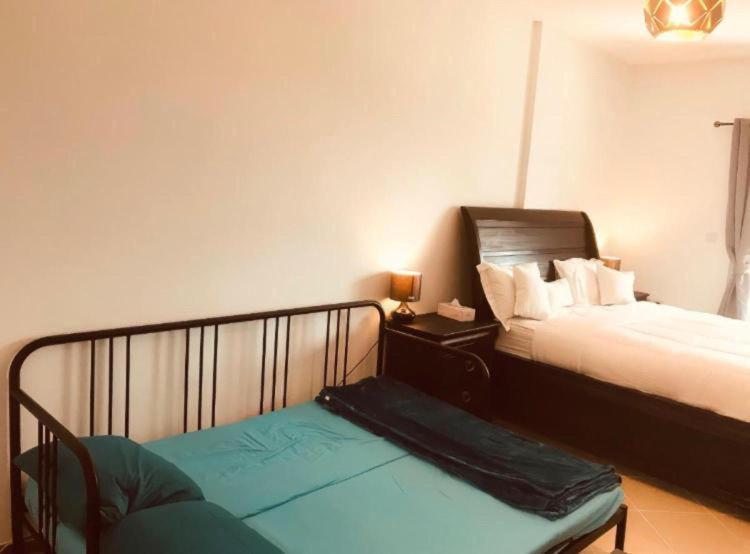 Royal Marina Inn Дубай Екстериор снимка