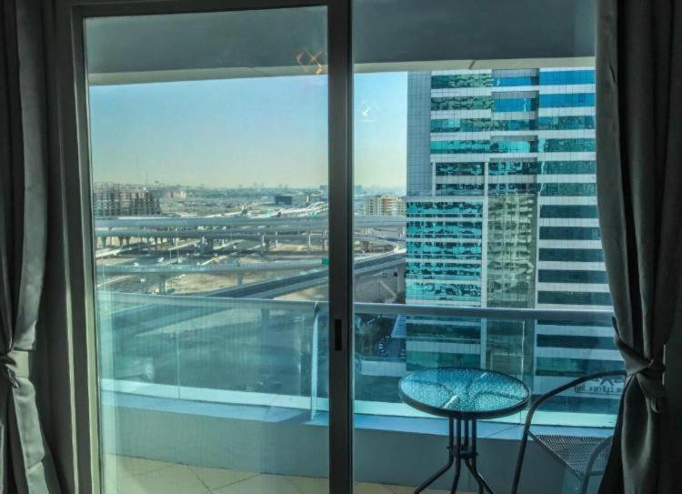 Royal Marina Inn Дубай Екстериор снимка